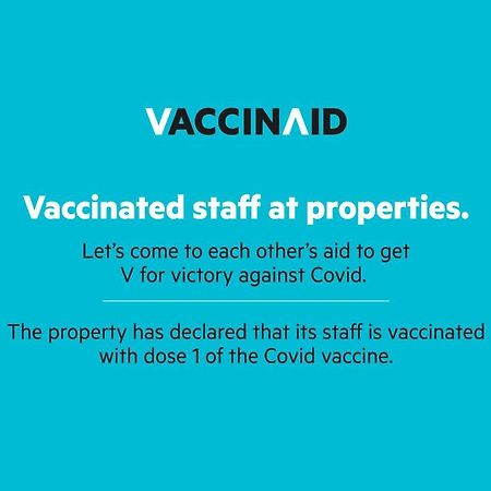 Vaccinated Staff- Oyo Flagship 60526 Five Star Grand 샴샤바드 외부 사진