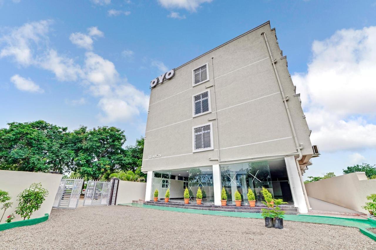 Vaccinated Staff- Oyo Flagship 60526 Five Star Grand 샴샤바드 외부 사진